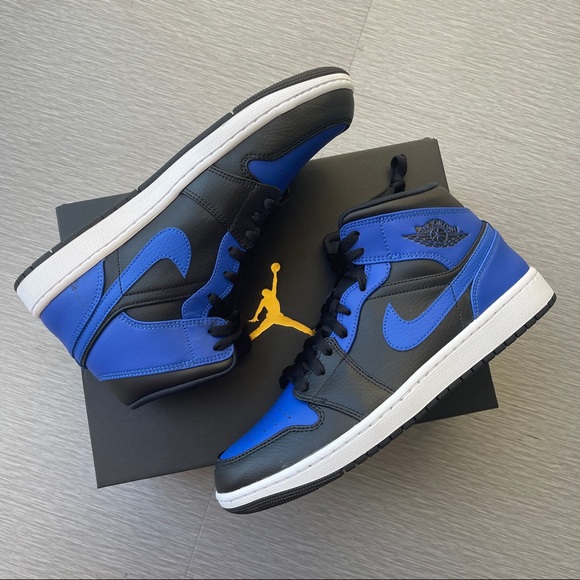 Air Jordan 1 Mid Hyper Royal Blue 💙 - Picture 2 of 4